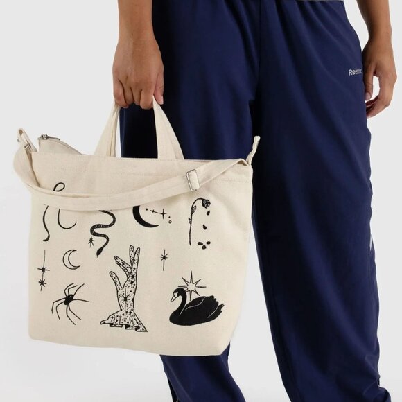 NWT Baggu Horizontal Zip Duck Bag - Embroidered Ballet Icons - Picture 2 of 3